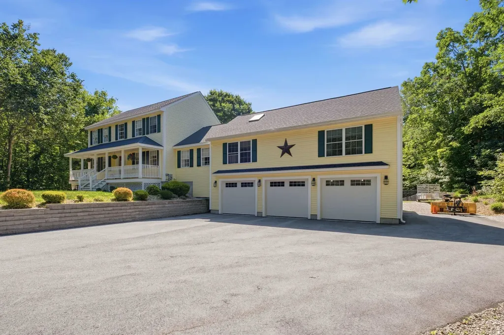 125 Walnut Hill Road Derry NH 03038