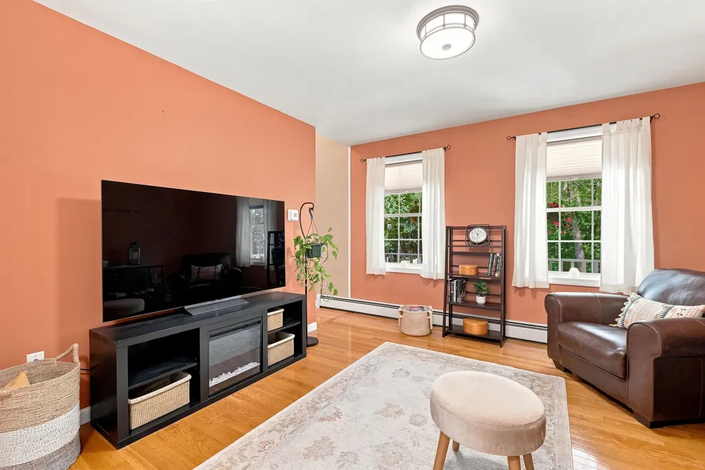 125 Walnut Hill Road Derry NH 03038