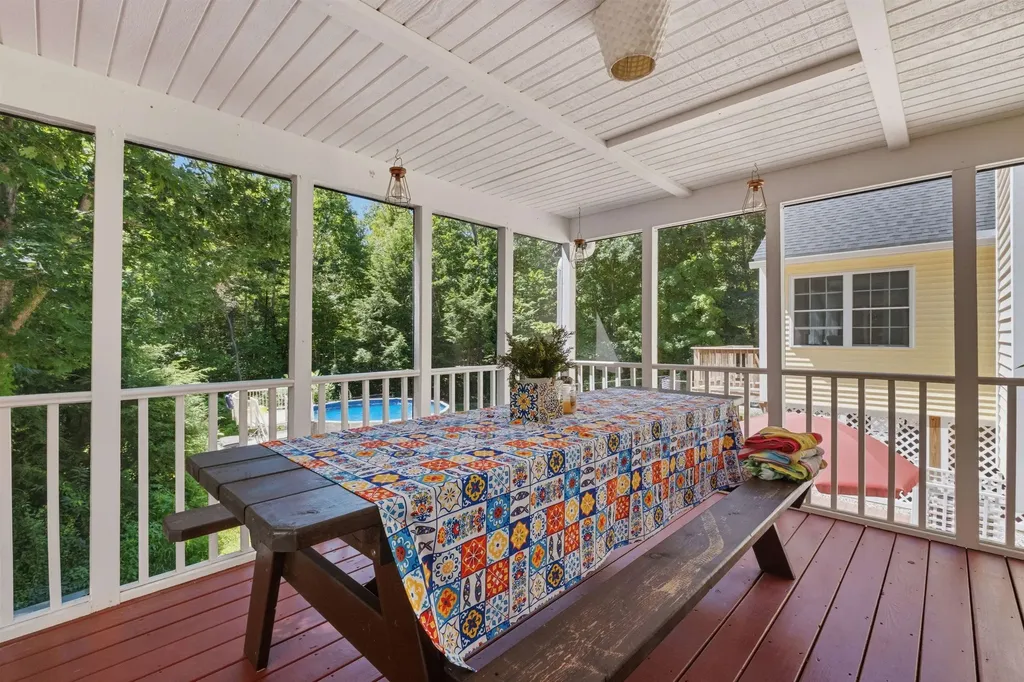 125 Walnut Hill Road Derry NH 03038