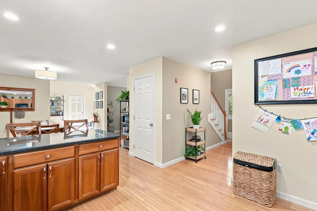 125 Walnut Hill Road Derry NH 03038