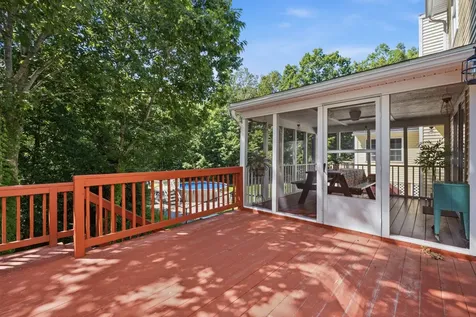 125 Walnut Hill Road Derry NH 03038