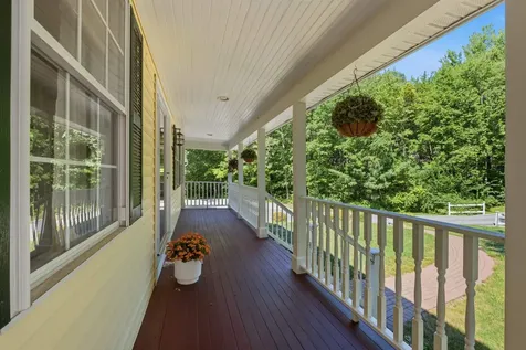 125 Walnut Hill Road Derry NH 03038