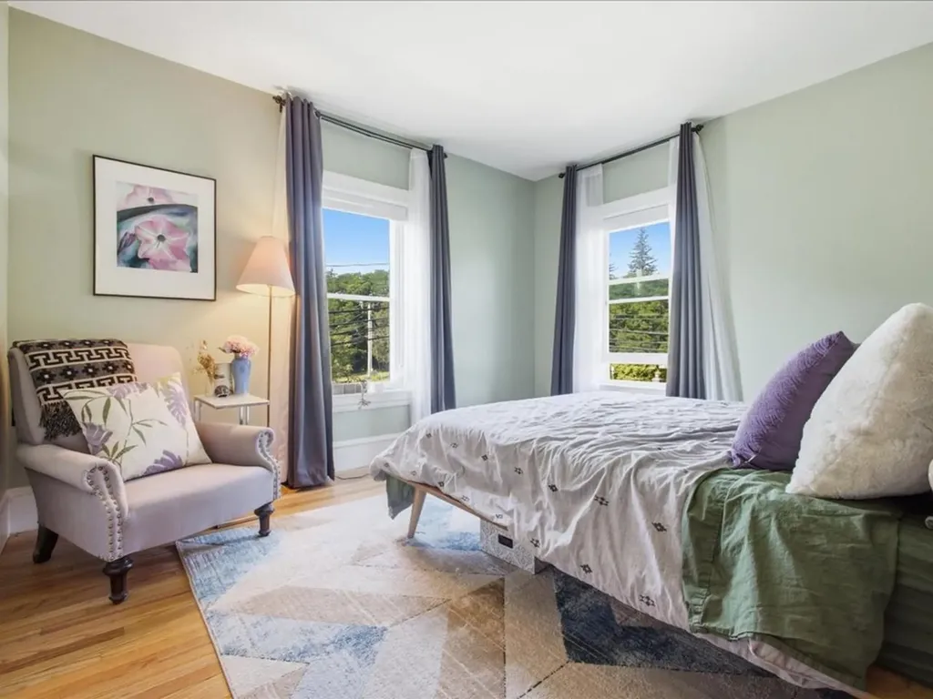 245 Loomis Street Burlington VT 05401