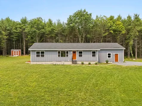41 Huntoon Brick Farm Road Unity NH 03773