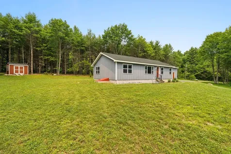 41 Huntoon Brick Farm Road Unity NH 03773