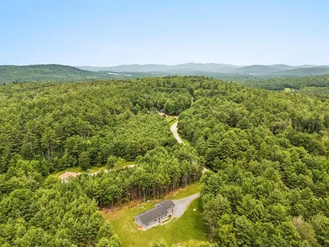 41 Huntoon Brick Farm Road Unity NH 03773