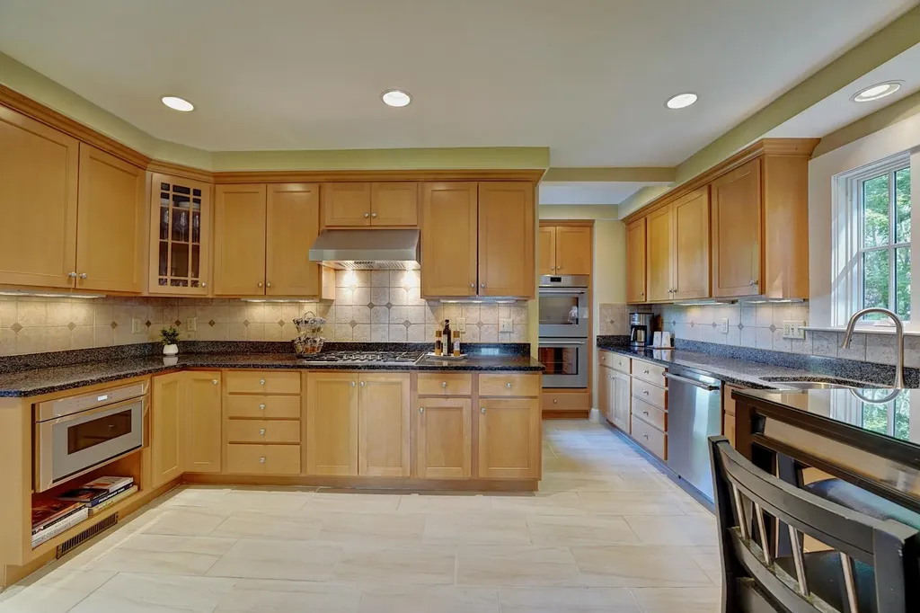 26 Neptune Drive Rye NH 03870
