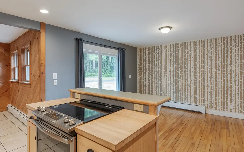 530 Old Walpole Road Surry NH 03431