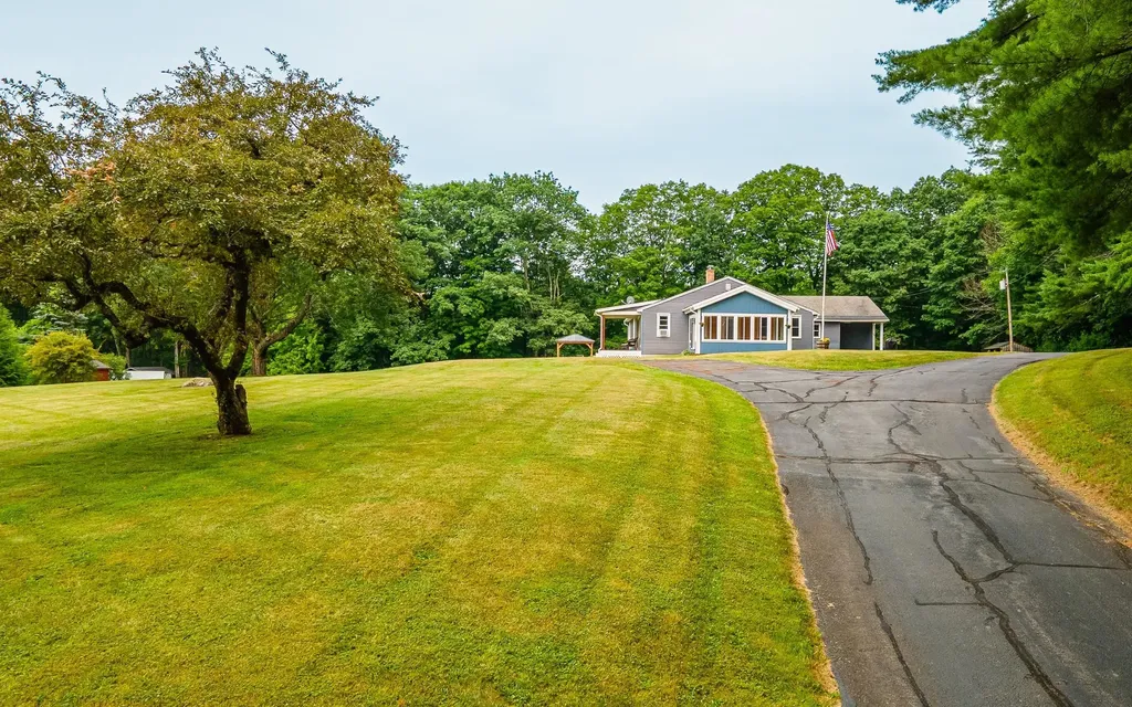 530 Old Walpole Road Surry NH 03431