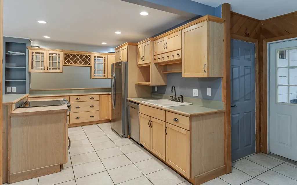 530 Old Walpole Road Surry NH 03431