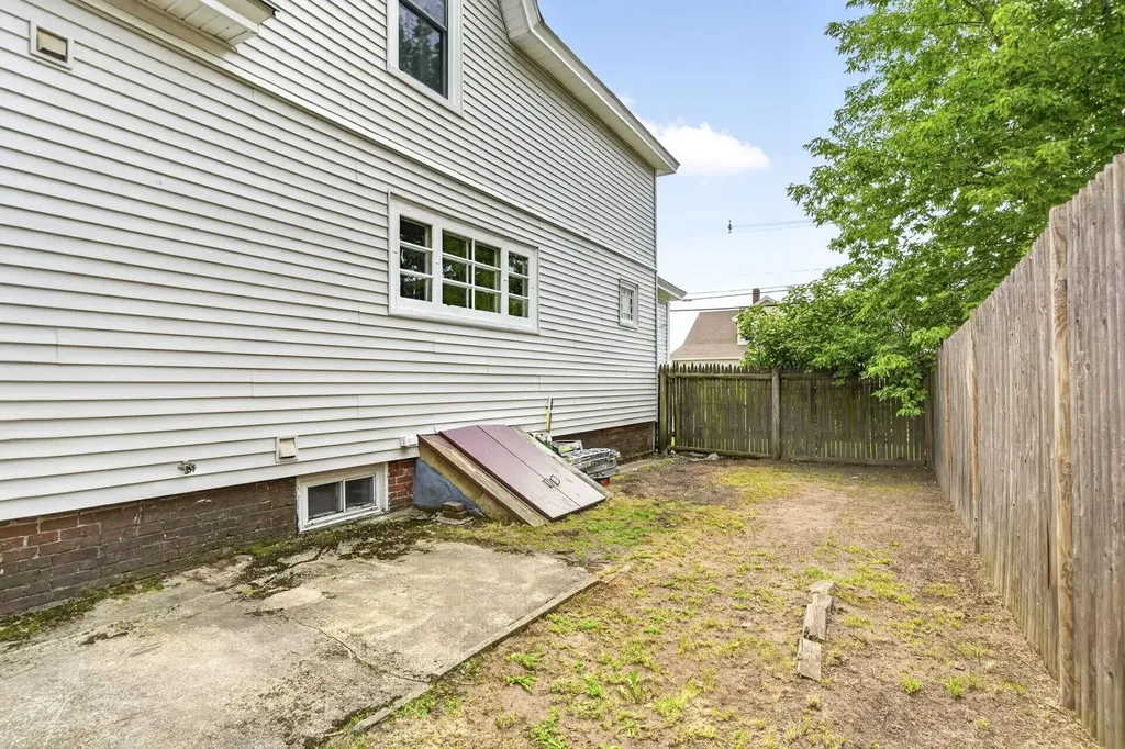 383 Wilson Street Manchester NH 03103