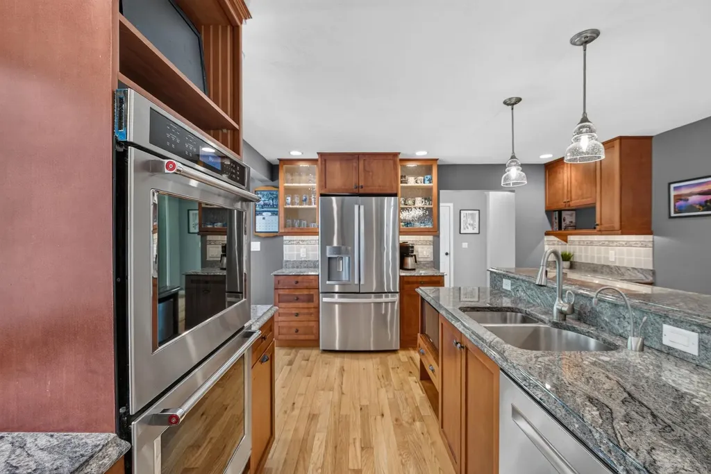 23 Merrymeeting Drive Merrimack NH 03054