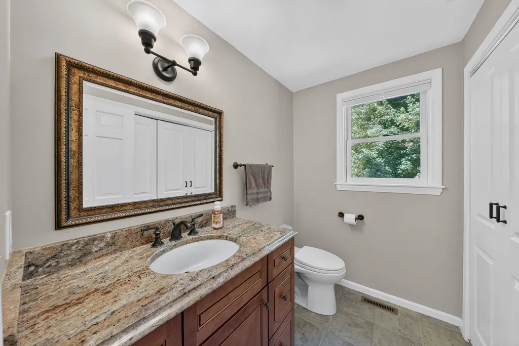 23 Merrymeeting Drive Merrimack NH 03054