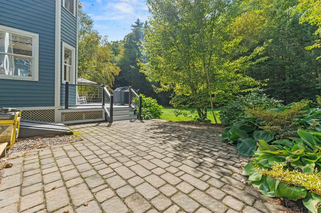 23 Merrymeeting Drive Merrimack NH 03054