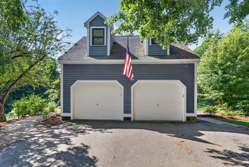 23 Merrymeeting Drive Merrimack NH 03054
