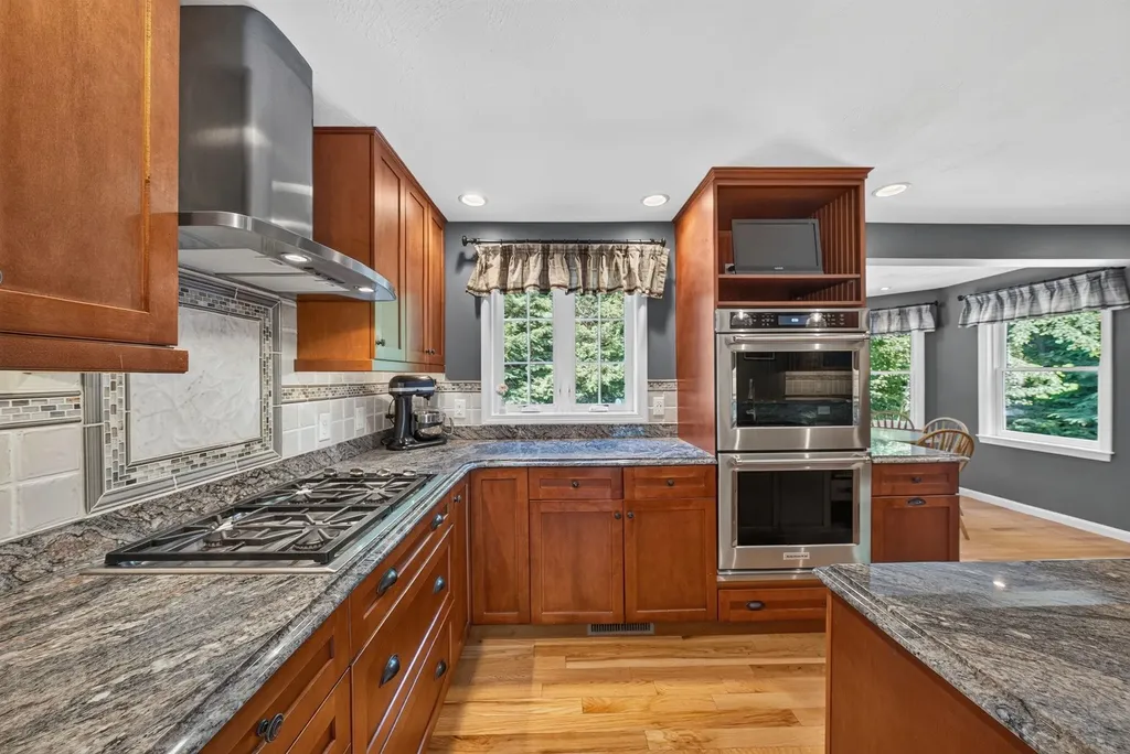 23 Merrymeeting Drive Merrimack NH 03054