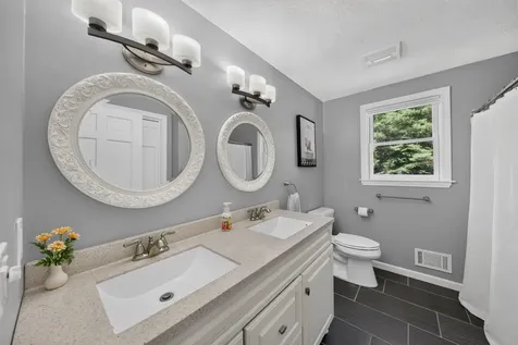 23 Merrymeeting Drive Merrimack NH 03054