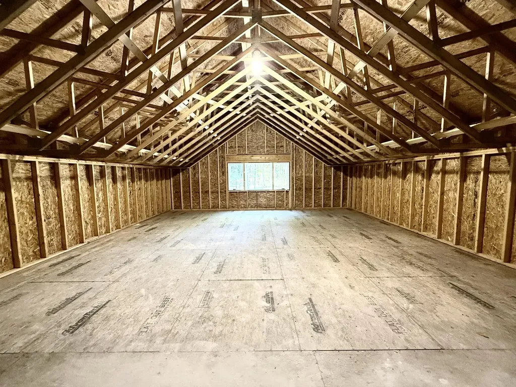 33 Hardwood Hill Hinesburg VT 05461