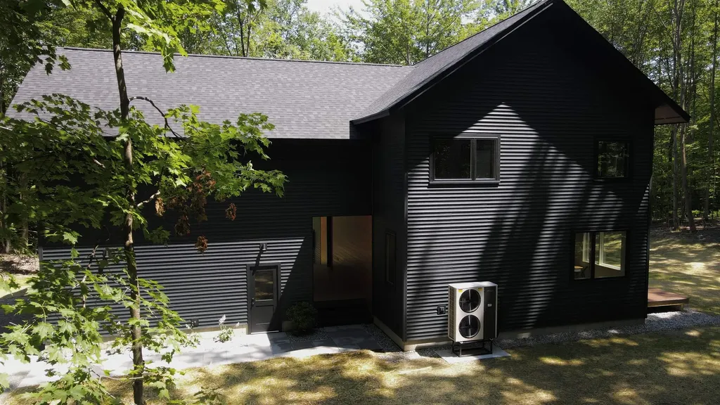 33 Hardwood Hill Hinesburg VT 05461