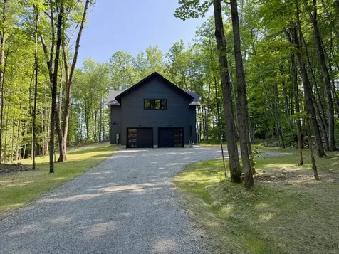 33 Hardwood Hill Hinesburg VT 05461