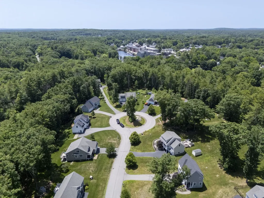26 Boulder Drive Newmarket NH 03857