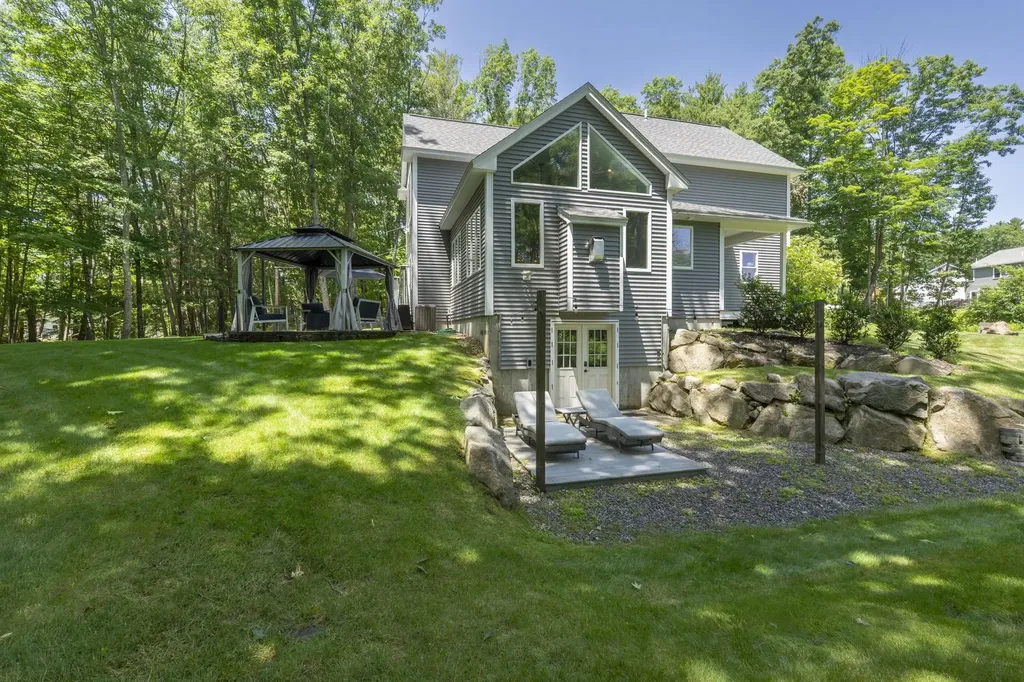 26 Boulder Drive Newmarket NH 03857