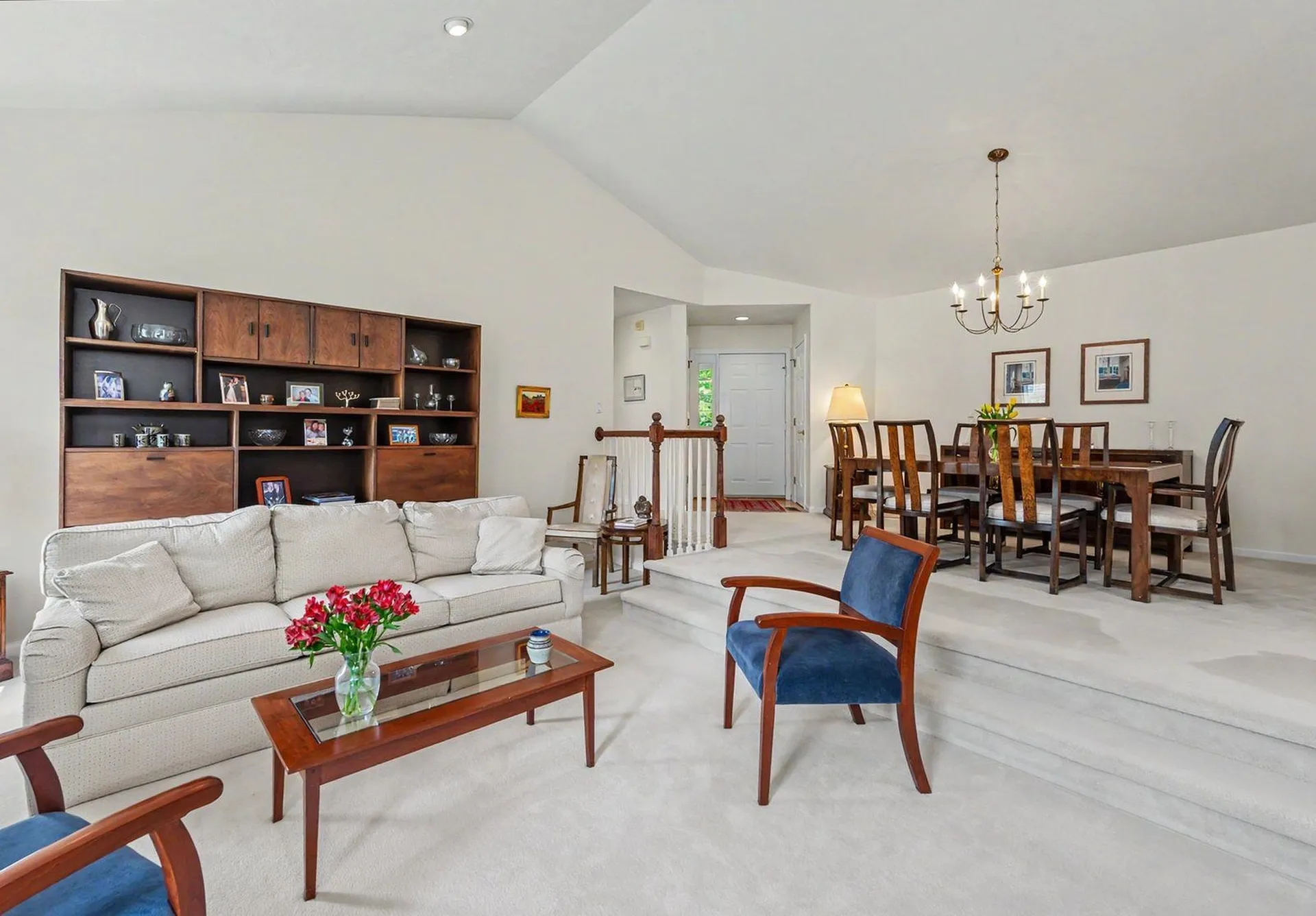27 Gleneagle Drive Bedford NH 03110