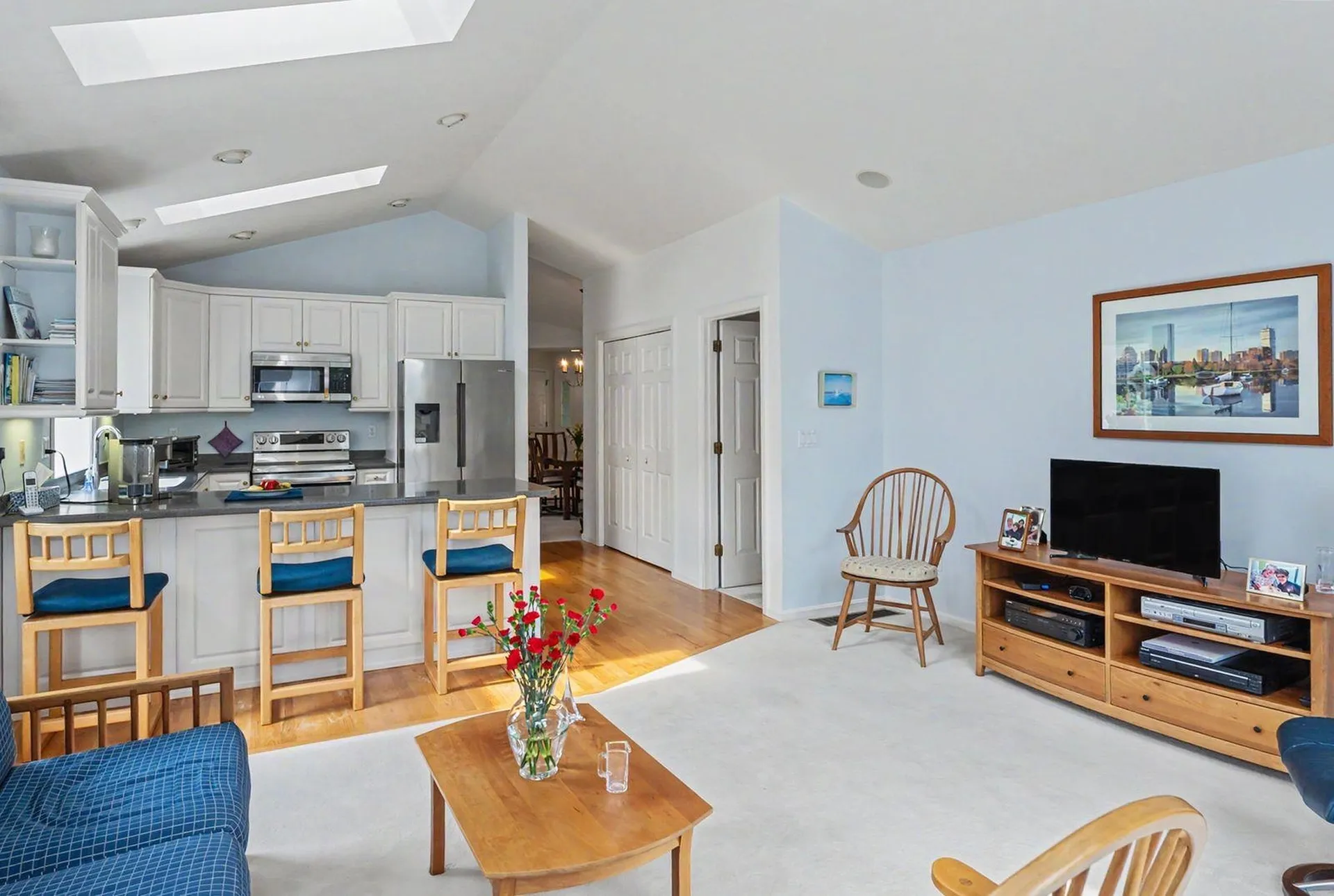 27 Gleneagle Drive Bedford NH 03110