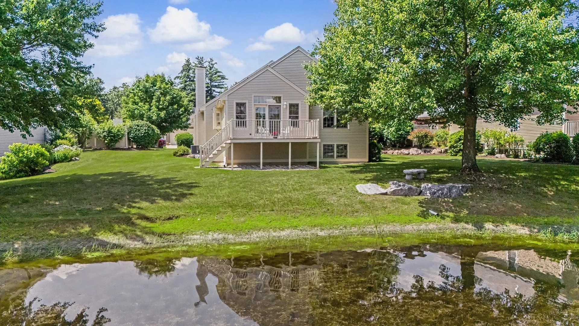 27 Gleneagle Drive Bedford NH 03110