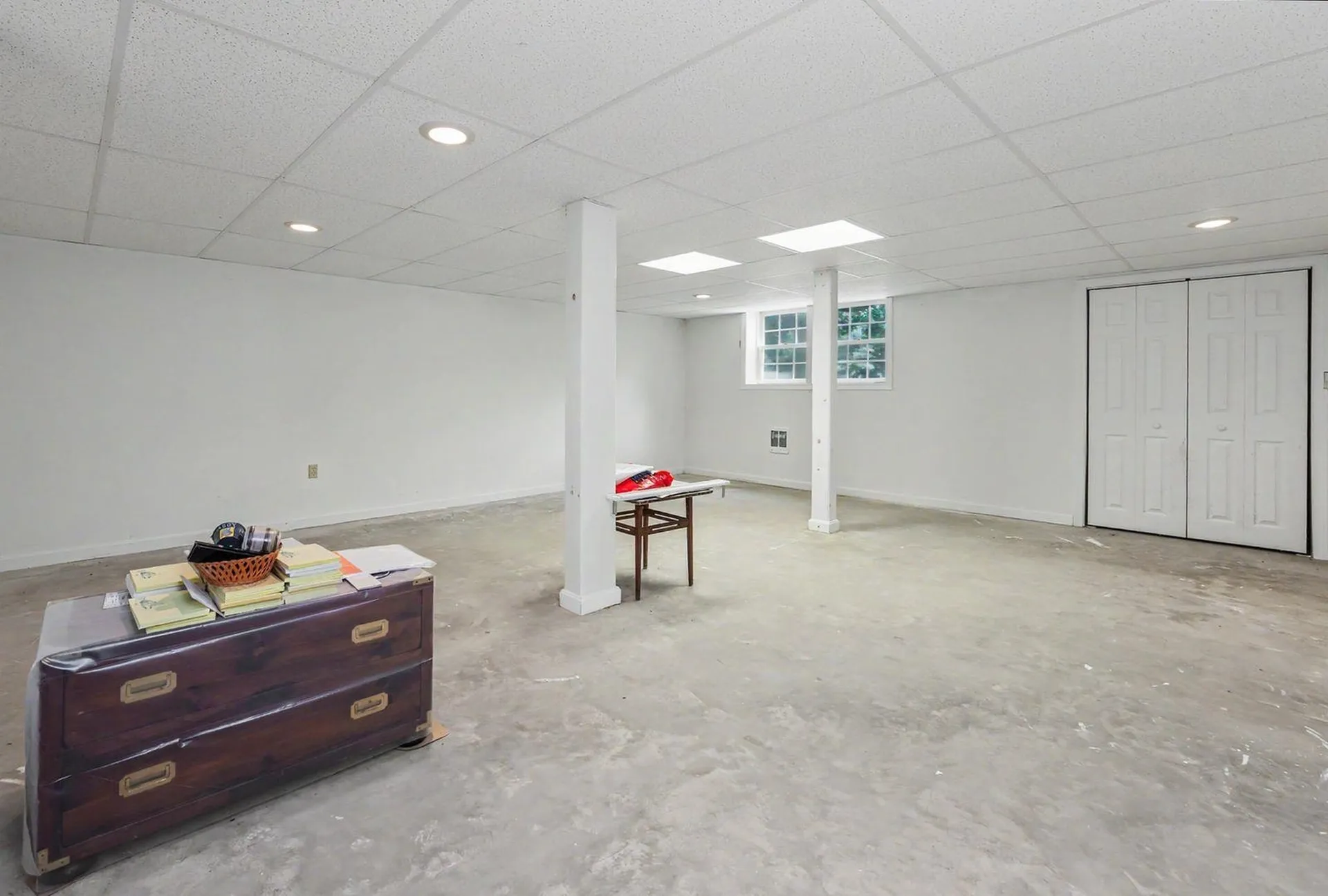 27 Gleneagle Drive Bedford NH 03110