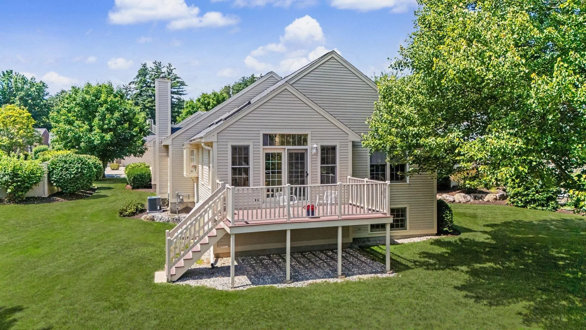 27 Gleneagle Drive Bedford NH 03110