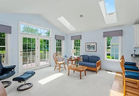 27 Gleneagle Drive Bedford NH 03110