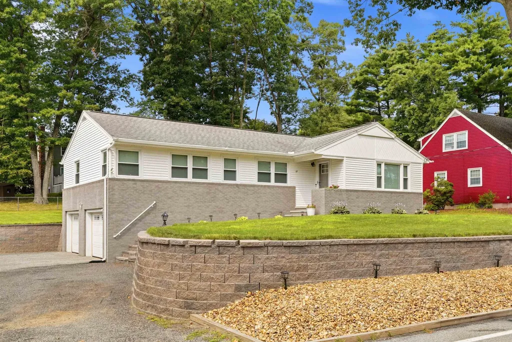67 Dublin Avenue Nashua NH 03063