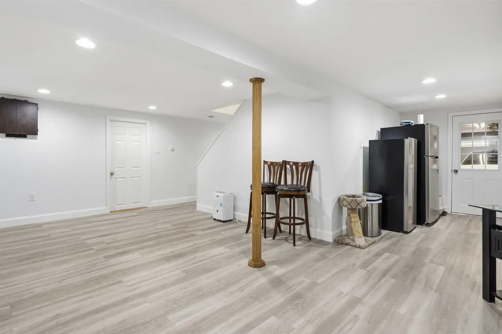 67 Dublin Avenue Nashua NH 03063