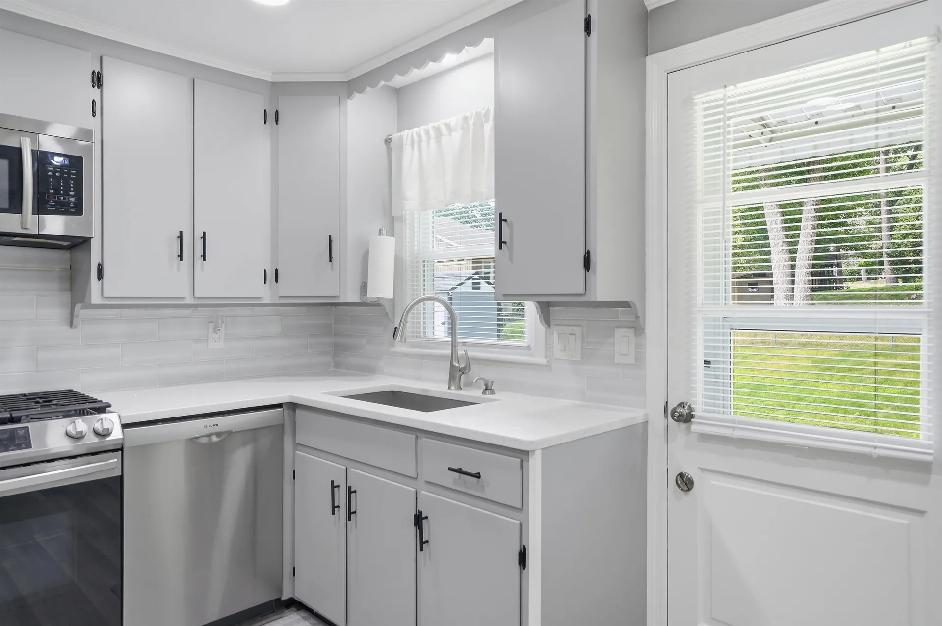 67 Dublin Avenue Nashua NH 03063