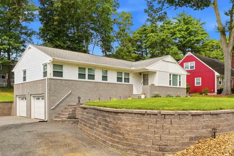 67 Dublin Avenue Nashua NH 03063