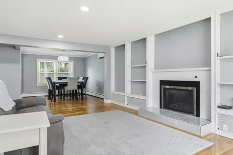 67 Dublin Avenue Nashua NH 03063