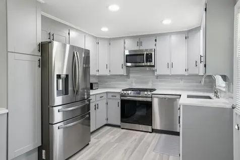 67 Dublin Avenue Nashua NH 03063