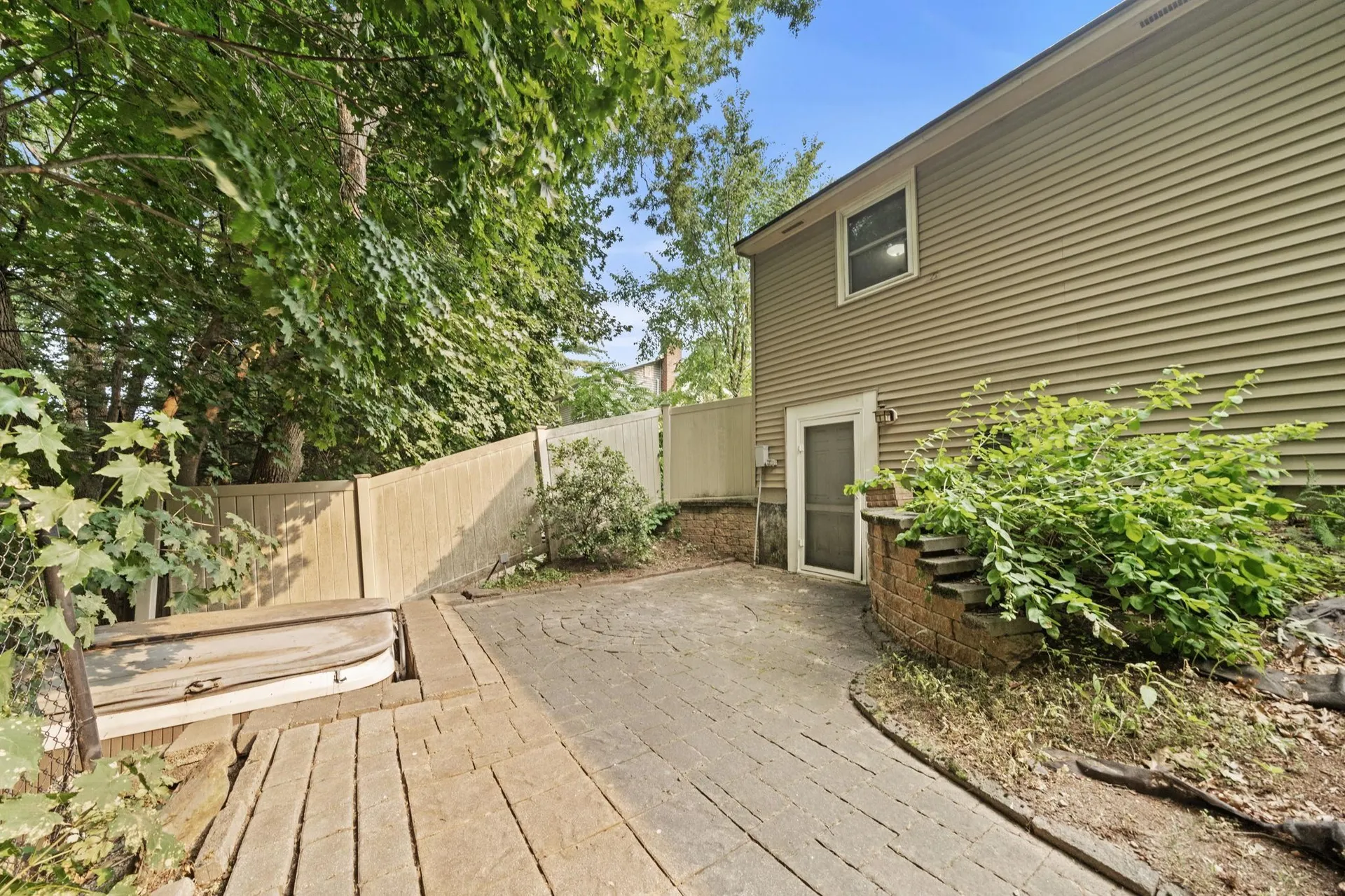 10 Wentworth Street Nashua NH 03060