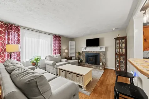 10 Wentworth Street Nashua NH 03060