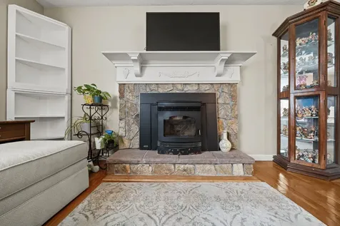 10 Wentworth Street Nashua NH 03060
