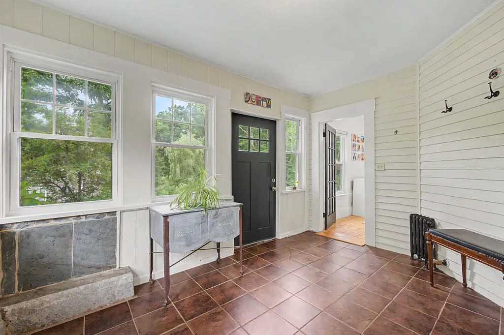 81 Kearsarge Mountain Road Warner NH 03278