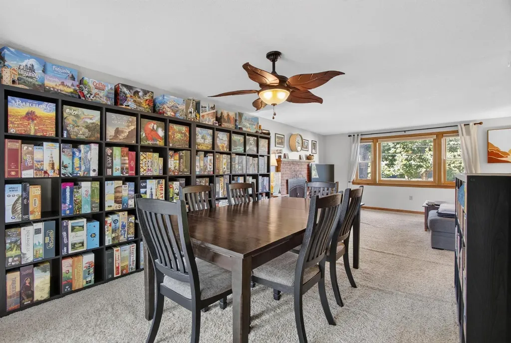 21 Hazel Avenue Nashua NH 03062