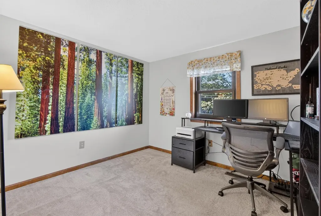 21 Hazel Avenue Nashua NH 03062