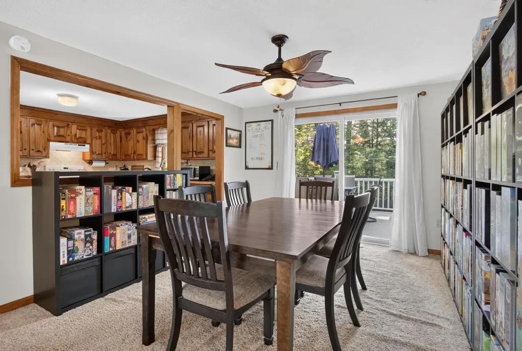 21 Hazel Avenue Nashua NH 03062