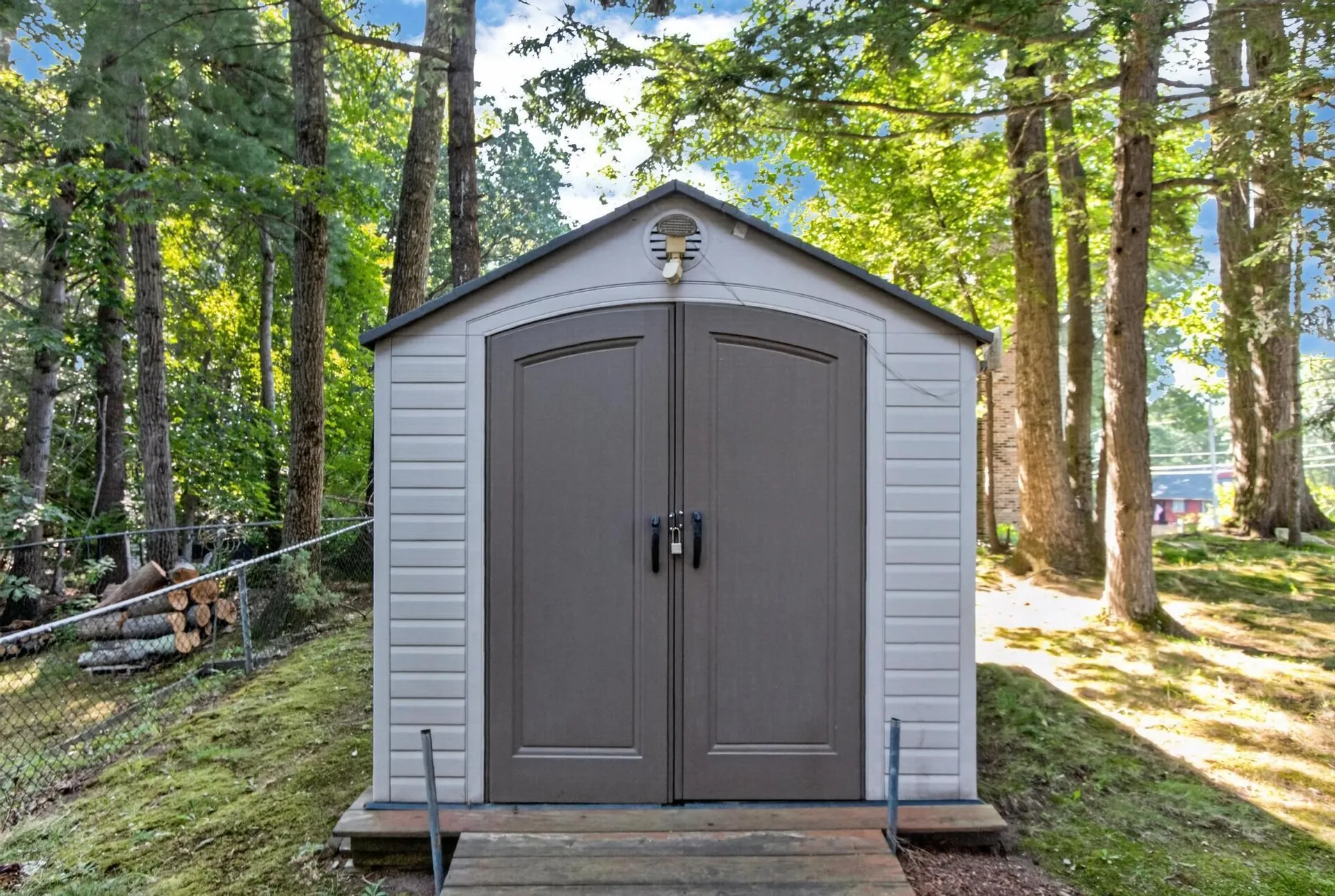 21 Hazel Avenue Nashua NH 03062