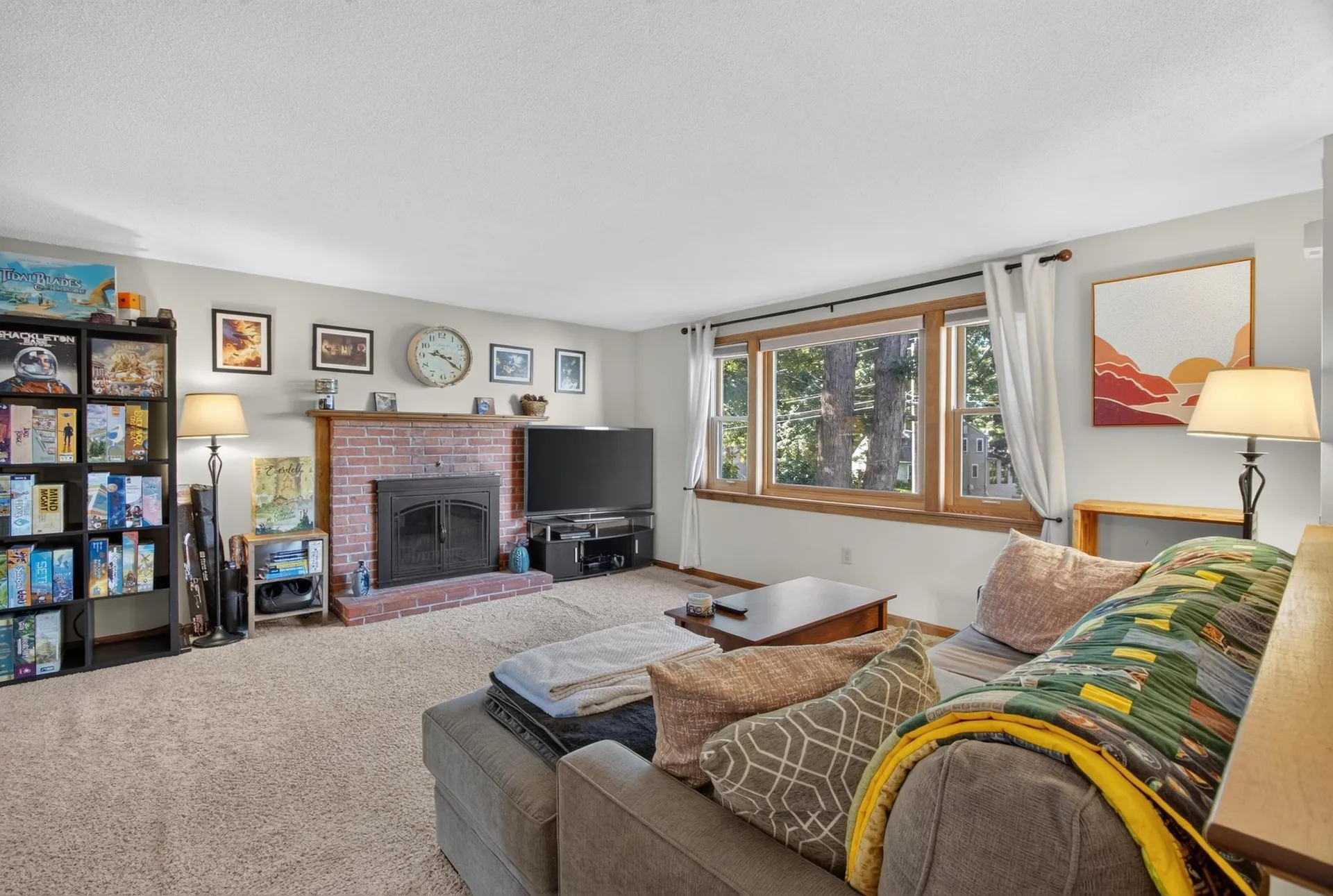 21 Hazel Avenue Nashua NH 03062