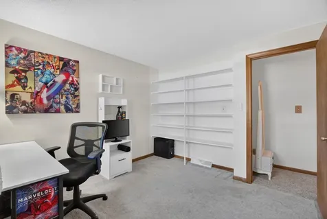 21 Hazel Avenue Nashua NH 03062