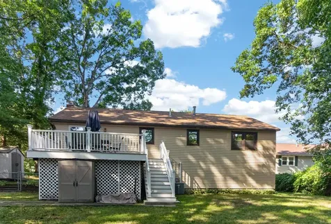 21 Hazel Avenue Nashua NH 03062