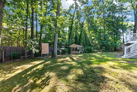 21 Hazel Avenue Nashua NH 03062